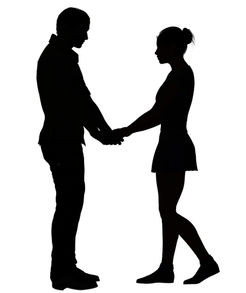 couple_holding_hands